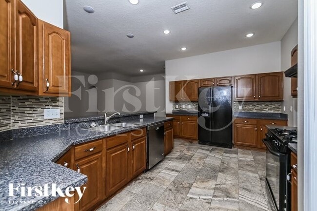 Foto del edificio - 2524 Wheeler Groves Dr