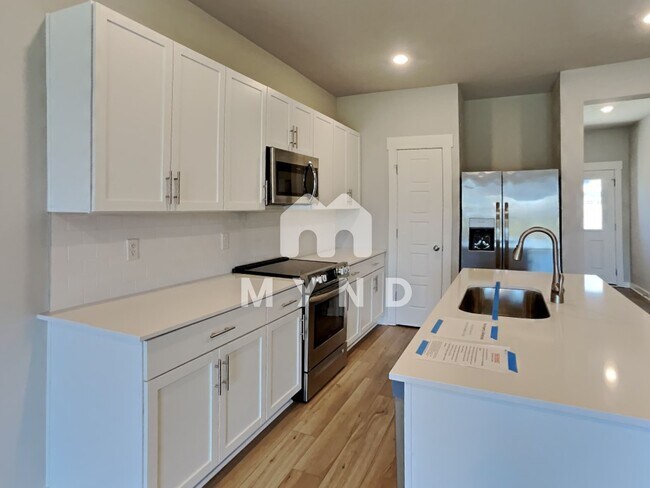 Building Photo - 783 Mickelson Way