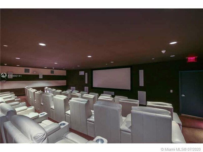 Building Photo - 900 Biscayne Blvd