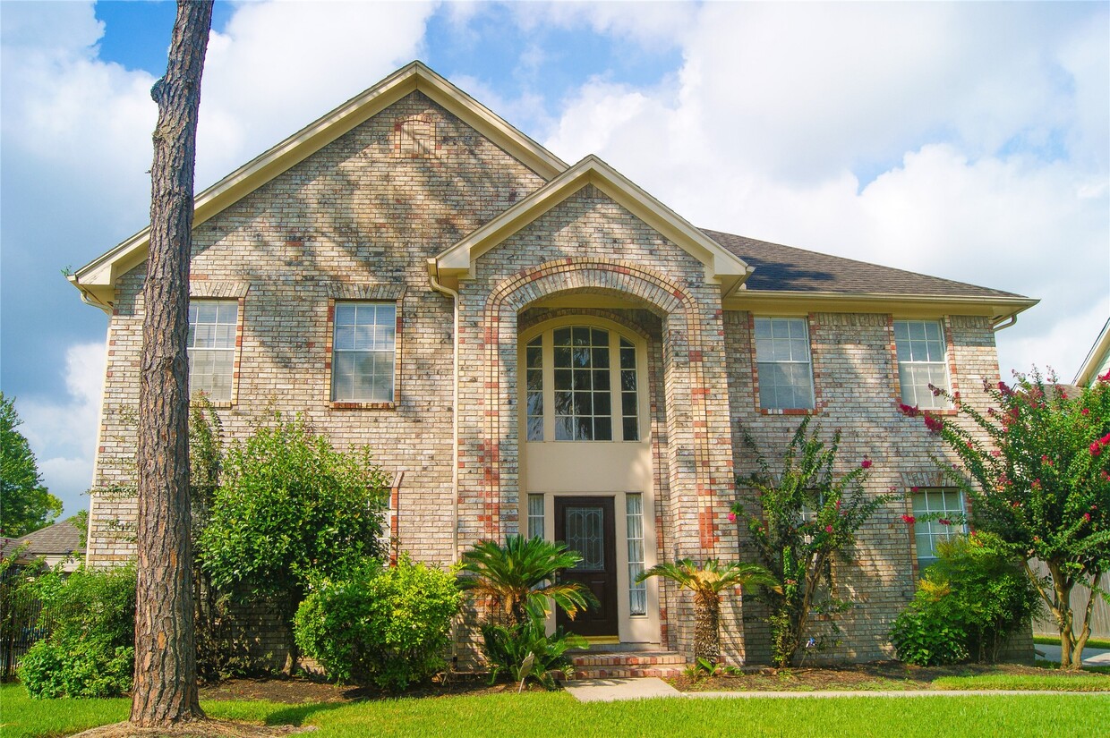Primary Photo - 14514 Hillside Hickory Ct