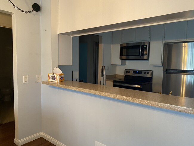 Building Photo - 383 E Surfside Dr