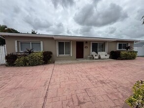 Building Photo - 2405 SW 129th Ct