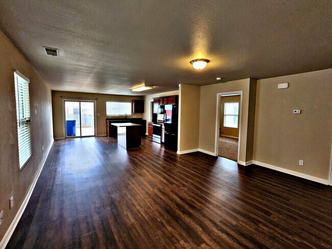 Building Photo - 3BR/2BA HOUSE FOR RENT - MADISON