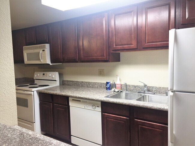 Building Photo - 5229 Indian River Dr