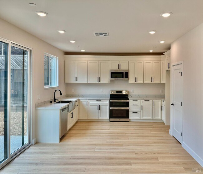 Foto del edificio - 3558 Parker Hill Court