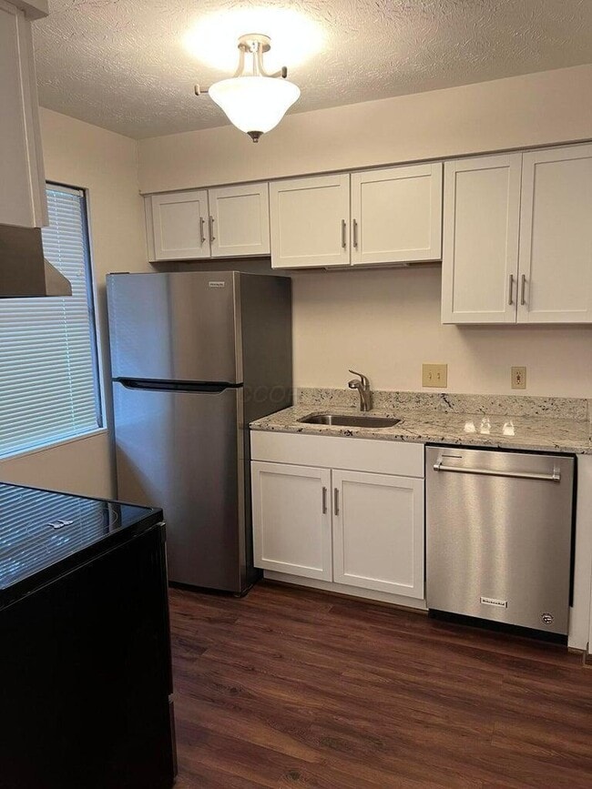 Foto del edificio - 217 Lee's Pl