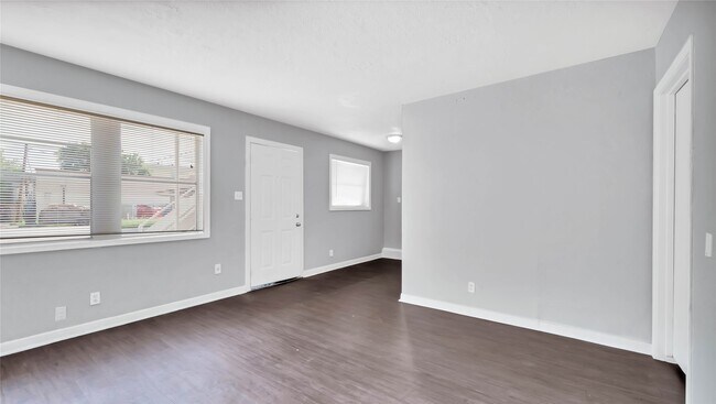 Foto del edificio - 5532 Eskridge St
