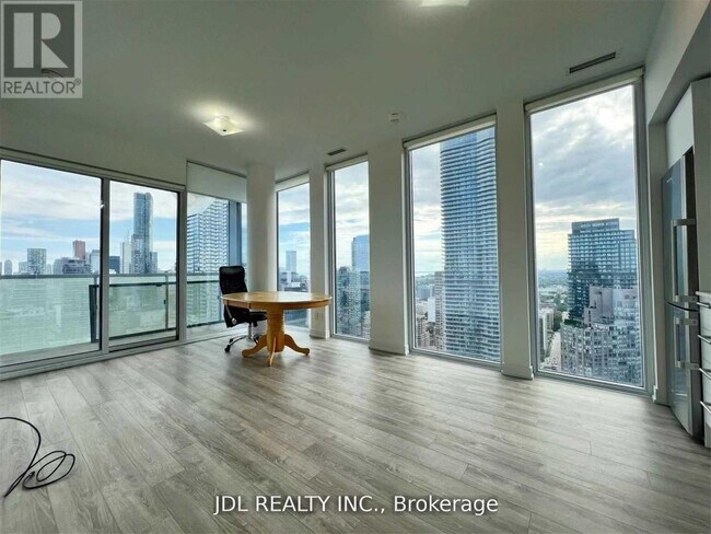 Building Photo - 28 Wellesley St E