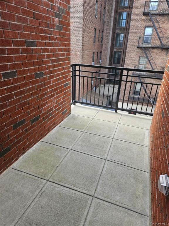 Building Photo - 3607 Greystone Ave