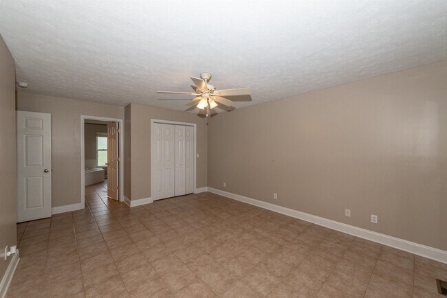 Building Photo - 149 Mountain Crest Ln