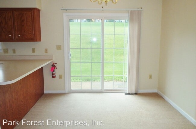 Building Photo - 3 br, 1.5 bath House - 136 Birchtree Court