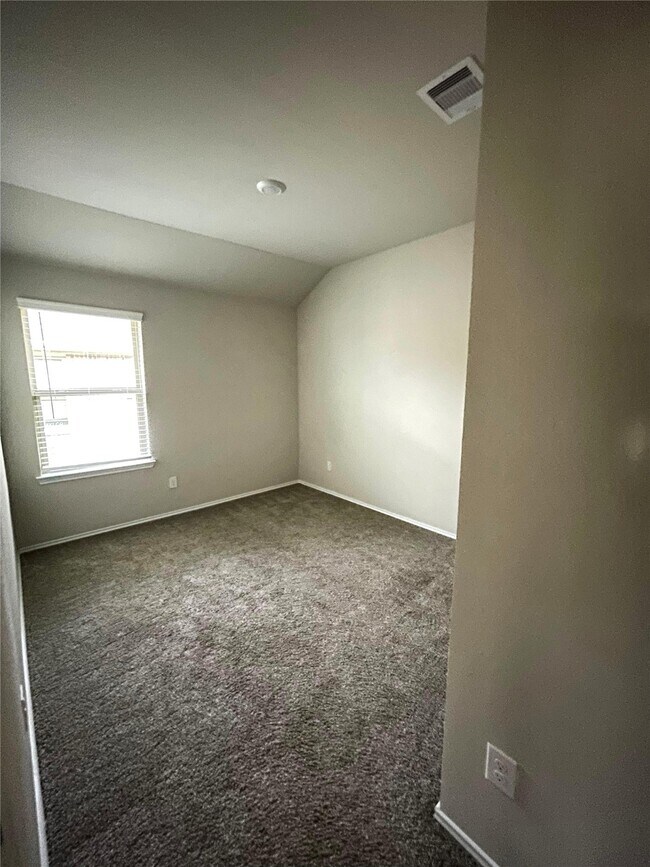 Foto del edificio - 16004 Birch Bay Ln