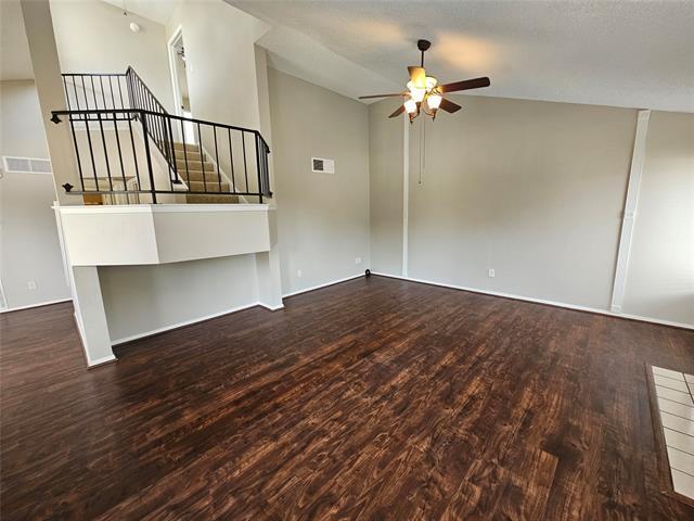 Foto del edificio - 601 Harvest Hill St