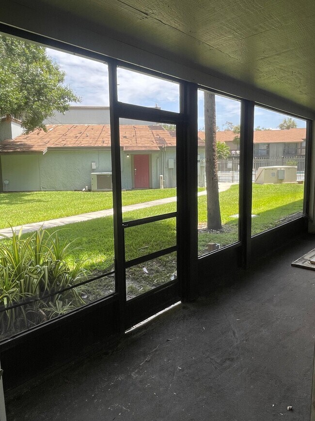 Building Photo - 6308 Newtown Cir
