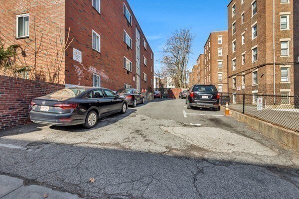 Foto del edificio - 10 Scottfield Rd