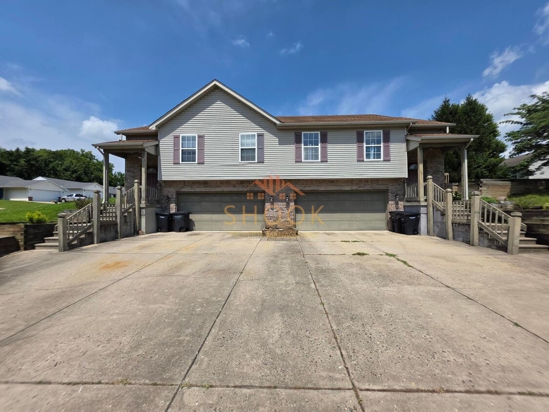 Foto principal - 3619/3621 W Thornhill Cir