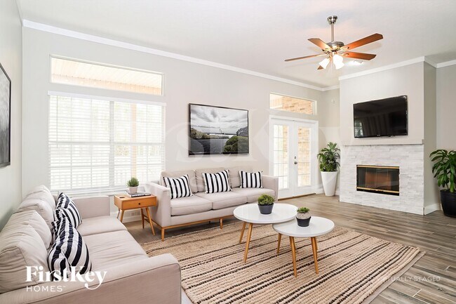 Foto del edificio - 2352 Chartley Ln S