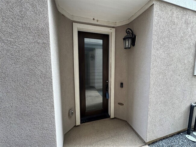 Foto del edificio - 6755 Highclere Manor Ln