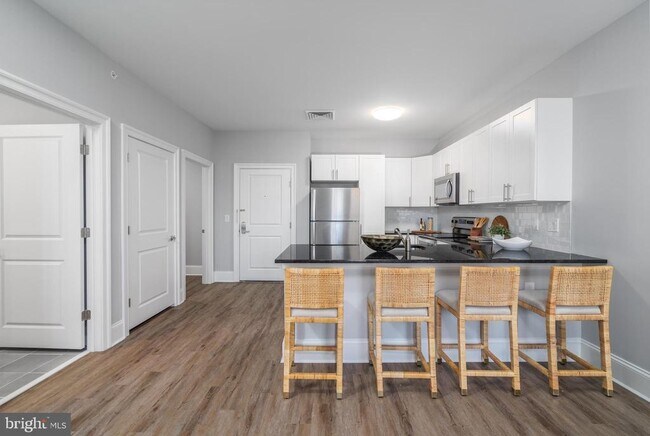 Building Photo - 700 Citation Ln