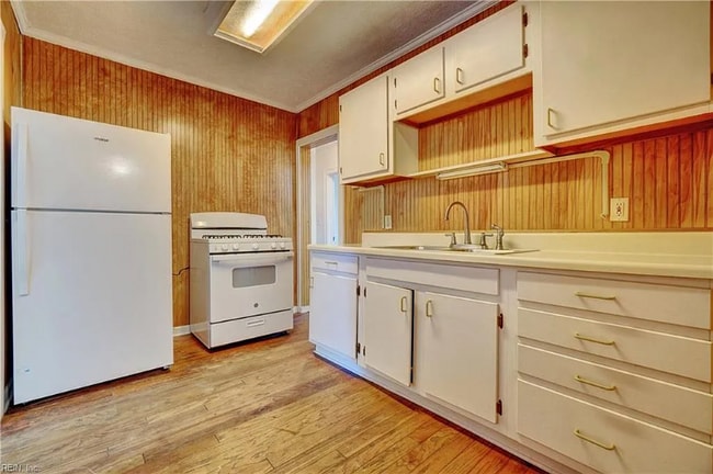 Building Photo - 3308 Hyde Cir