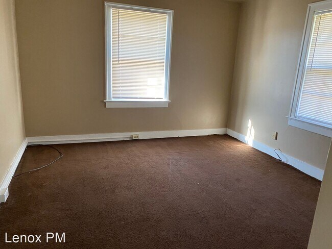 Foto del edificio - 3 br, 1 bath House - 577 N Perry