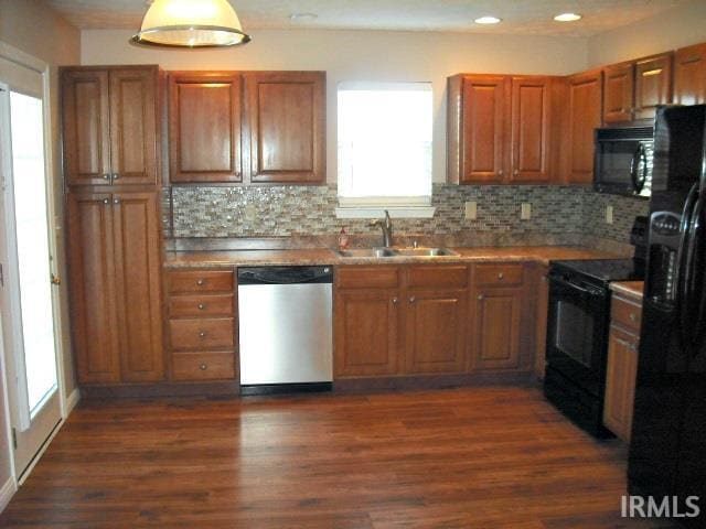 Building Photo - 5638 River Walk Cir