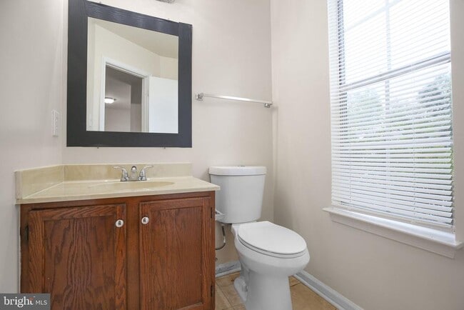 Building Photo - 502 Wind Ridge Dr