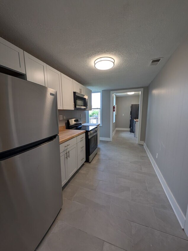 Foto principal - 1402 W Sycamore St
