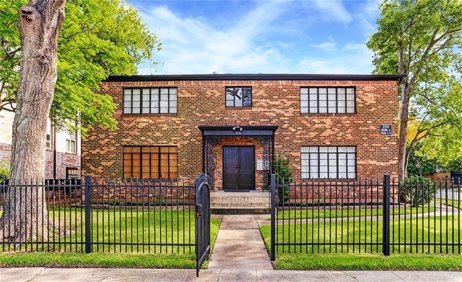 Primary Photo - 2535 Shakespeare St