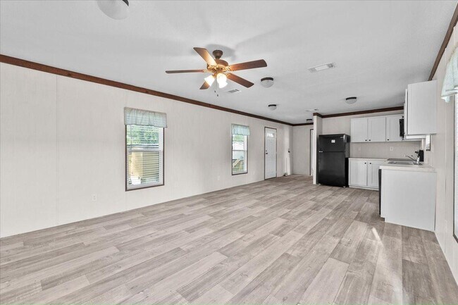 Building Photo - 42 Tower Manor Dr