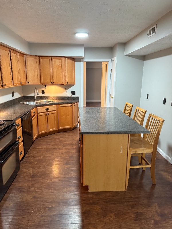 Foto del edificio - 14 Oakwood Ct