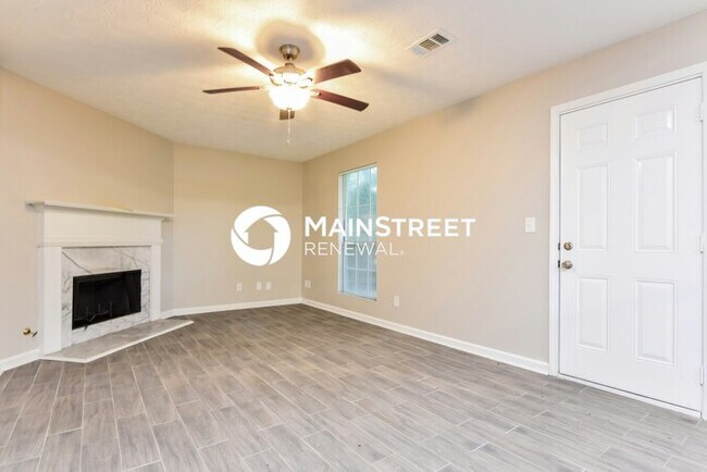 Foto del edificio - 3 Bedroom Pet-Friendly Home in Lithonia, GA with Main Street Renewal