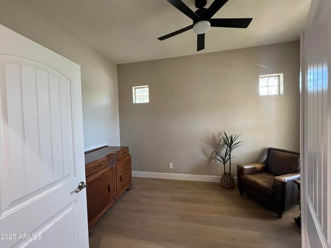 Foto del edificio - 20480 W Point Ridge Rd