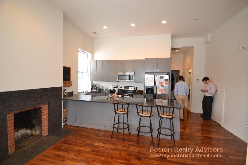 Foto principal - 557 Columbus Ave