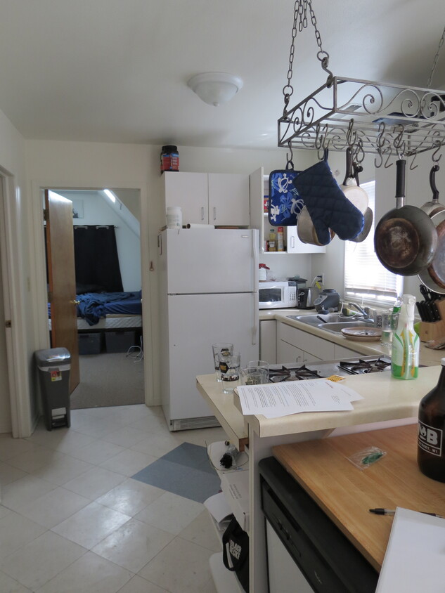 Foto principal - 1203 E Brady St