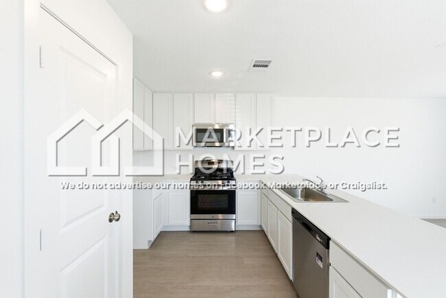 Foto del edificio - 6609 Dali Bnd