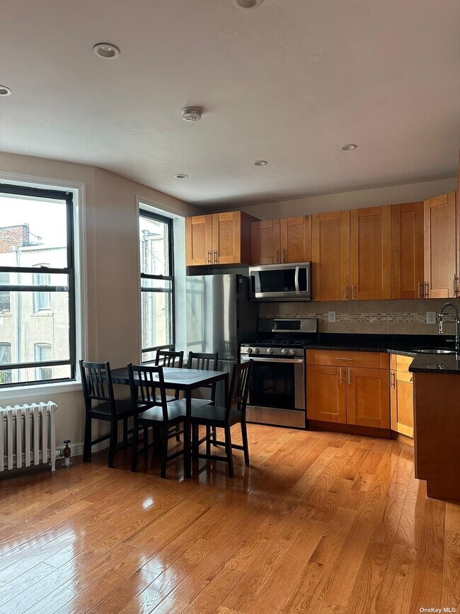 Building Photo - 36-32 34th St