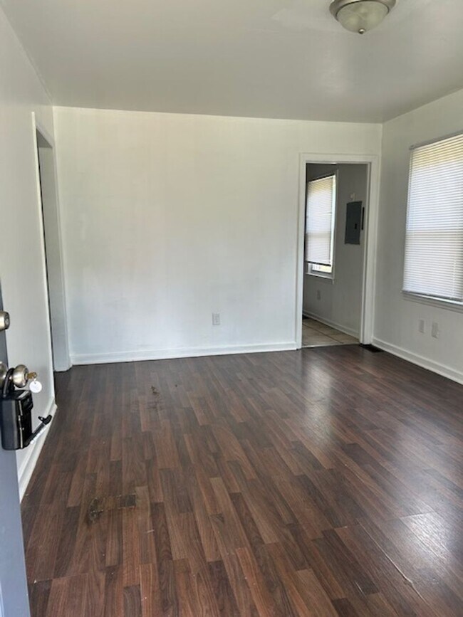 Foto del edificio - House for Rent