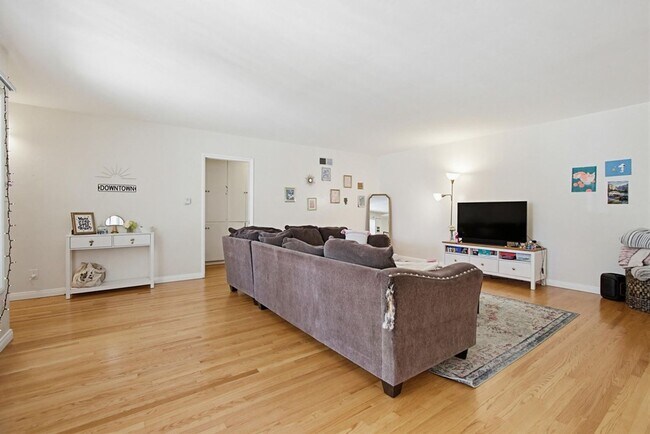 Foto del edificio - Spacious 5BR Home Near SDSU – Ideal for Students or Families