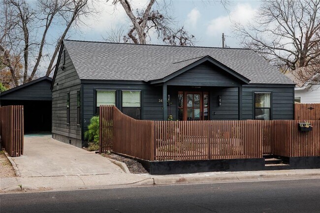 Foto del edificio - 2613 E 2nd St