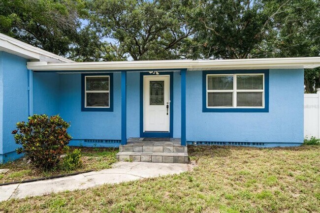 Building Photo - 908 S Palm Dr SW