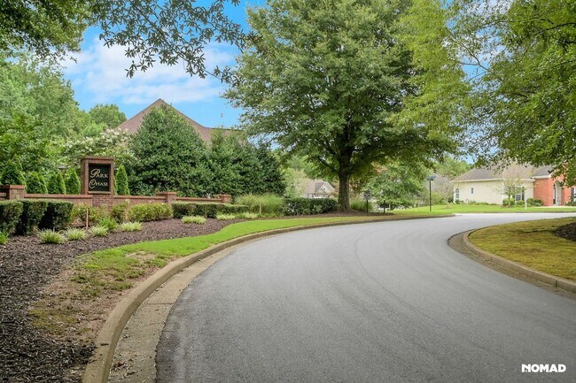 Building Photo - Spacious 5BR/3.5 Bath Home in Cumming in a...