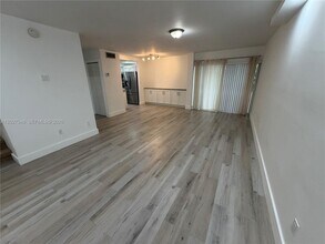Building Photo - 5838 SW 74th Terrace