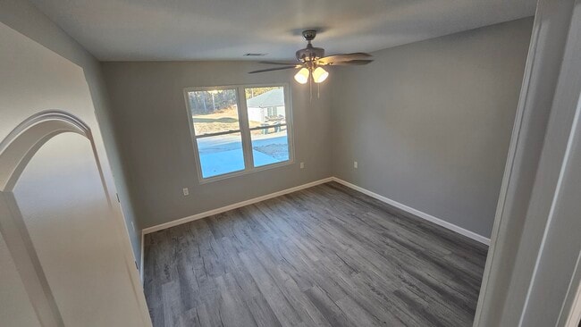 Building Photo - 215B White Eagle