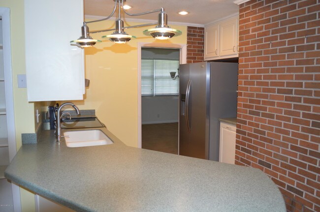 Building Photo - 1511 Empire Point Dr
