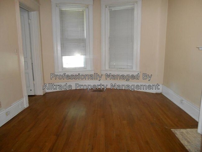 Building Photo - 1453 S 3rd St