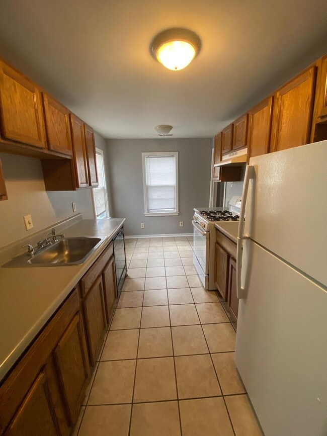 Building Photo - 507 N Meridian Ave