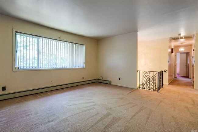 Foto del edificio - 17 Bayard Dr