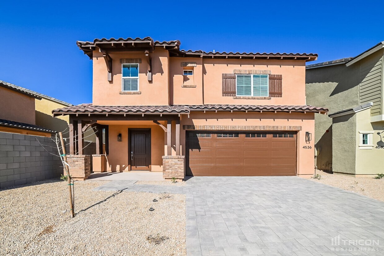 Foto principal - 4536 E Grandview St