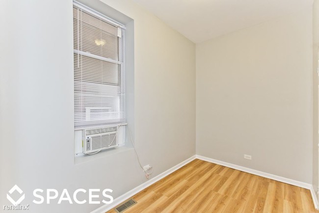 Foto del edificio - 1706 W 17th St